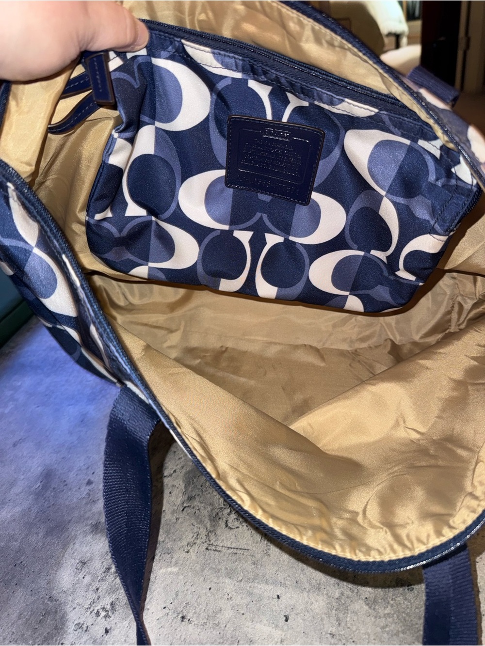 Coach Signature C Logo nylon Tote Bag - Picture 4 of 6